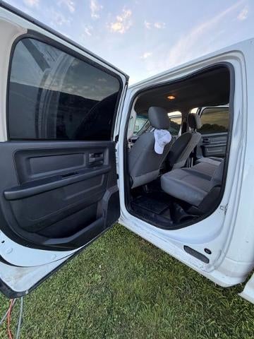 2015 RAM 2500 4WD Crew Cab 8 Ft Box Tradesman
