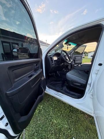 2015 RAM 2500 4WD Crew Cab 8 Ft Box Tradesman