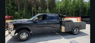 2023 RAM 3500 Chassis Cab Tradesman 4WD Crew Cab 60" CA 172.4" WB