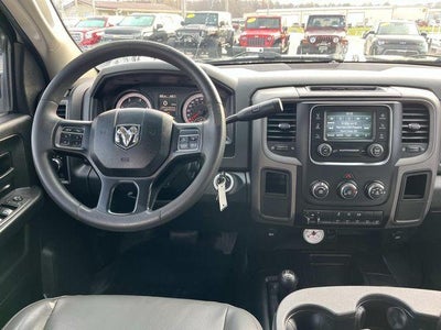 2018 RAM 3500 Chassis Cab Tradesman 4WD Crew Cab 60" CA 172.4" WB