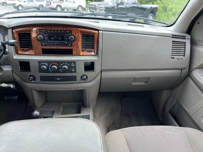 2006 Dodge Ram 3500 4WD Quad Cab 8 Ft Box DRW SLT