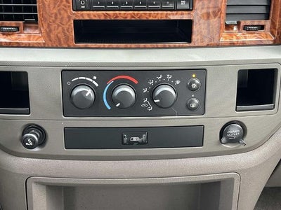 2006 Dodge Ram 3500 4WD Quad Cab 8 Ft Box DRW SLT