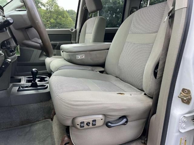 2006 Dodge Ram 3500 4WD Quad Cab 8 Ft Box DRW SLT