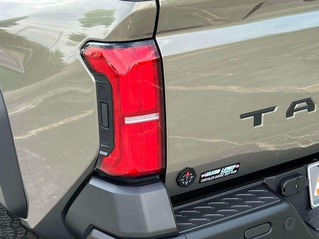 2025 Toyota Tacoma 4WD 4WD Trailhunter Hybrid Double Cab 5' Bed AT (Natl)