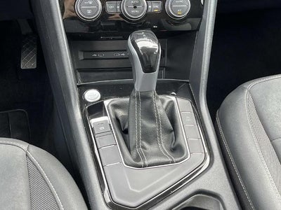 2024 Volkswagen Taos SE FWD