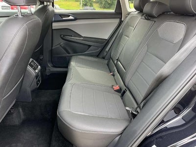 2024 Volkswagen Taos SE FWD