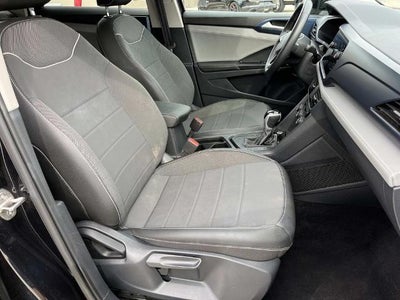 2024 Volkswagen Taos SE FWD