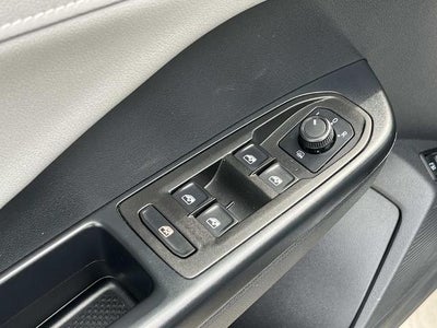 2024 Volkswagen Taos SE FWD
