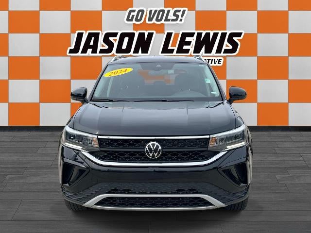 2024 Volkswagen Taos SE FWD