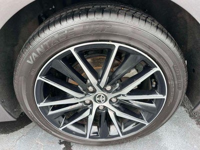 2024 Toyota Camry SE Auto (SE)