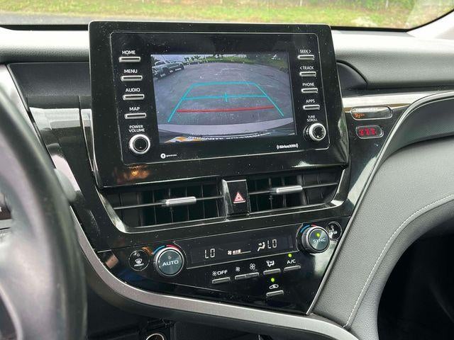 2024 Toyota Camry SE Auto (SE)