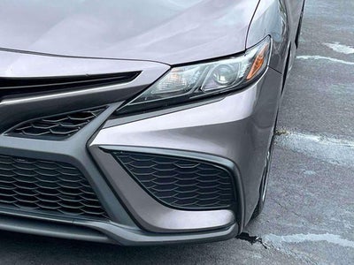 2024 Toyota Camry SE Auto (SE)