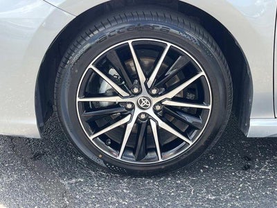 2023 Toyota Camry SE Auto (SE)