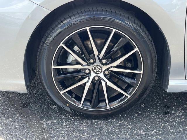 2023 Toyota Camry SE Auto (SE)