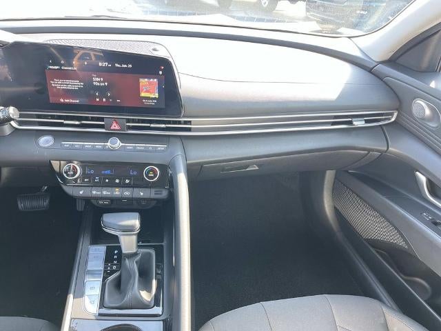 2025 Hyundai ELANTRA SEL Convenience IVT
