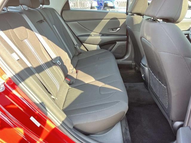 2025 Hyundai ELANTRA SEL Convenience IVT