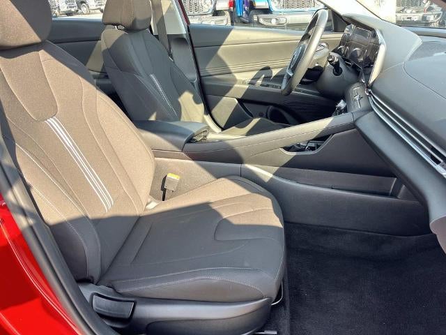 2025 Hyundai ELANTRA SEL Convenience IVT