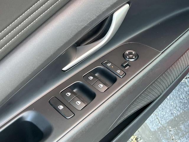 2025 Hyundai ELANTRA SEL Convenience IVT