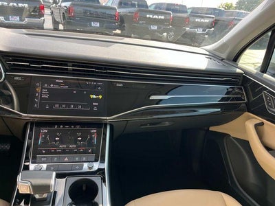 2022 Audi Q7 Premium Plus 55 TFSI quattro