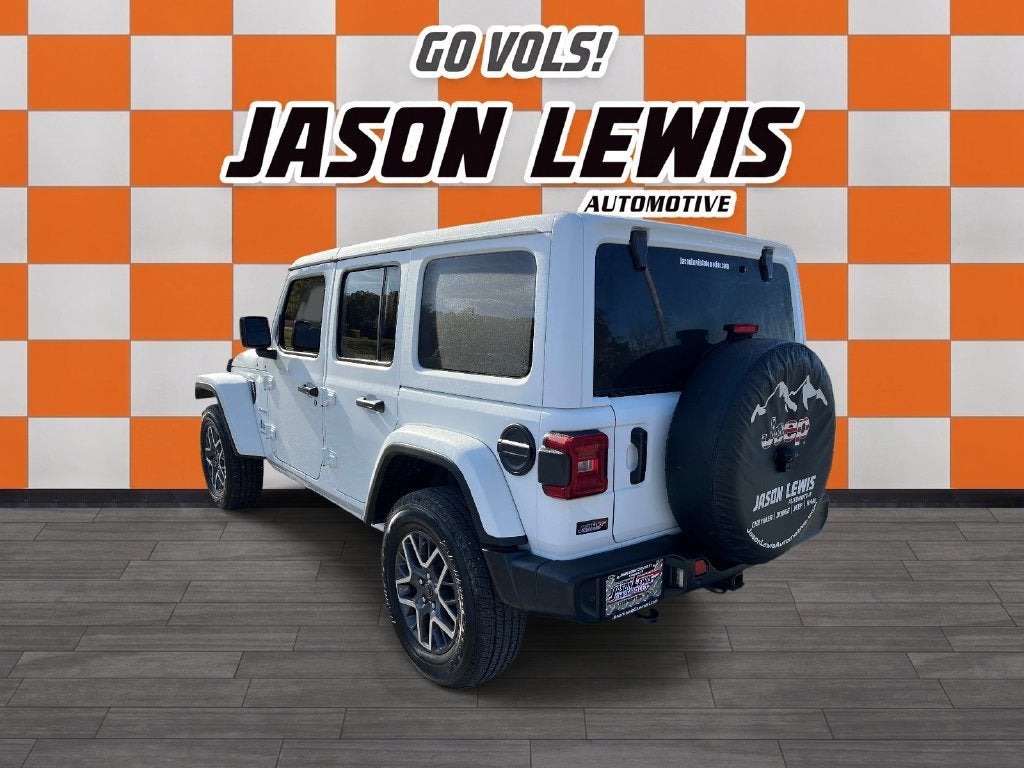 2024 Jeep Wrangler Sahara