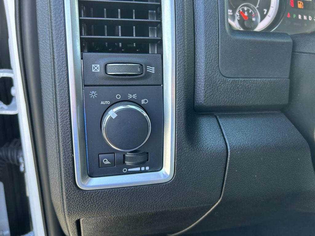 2024 RAM 1500 Classic SLT