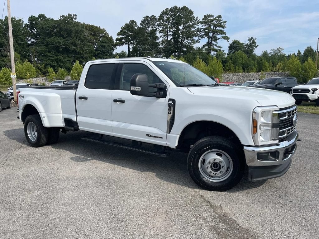 2026 Ford Super Duty F-350 DRW XL