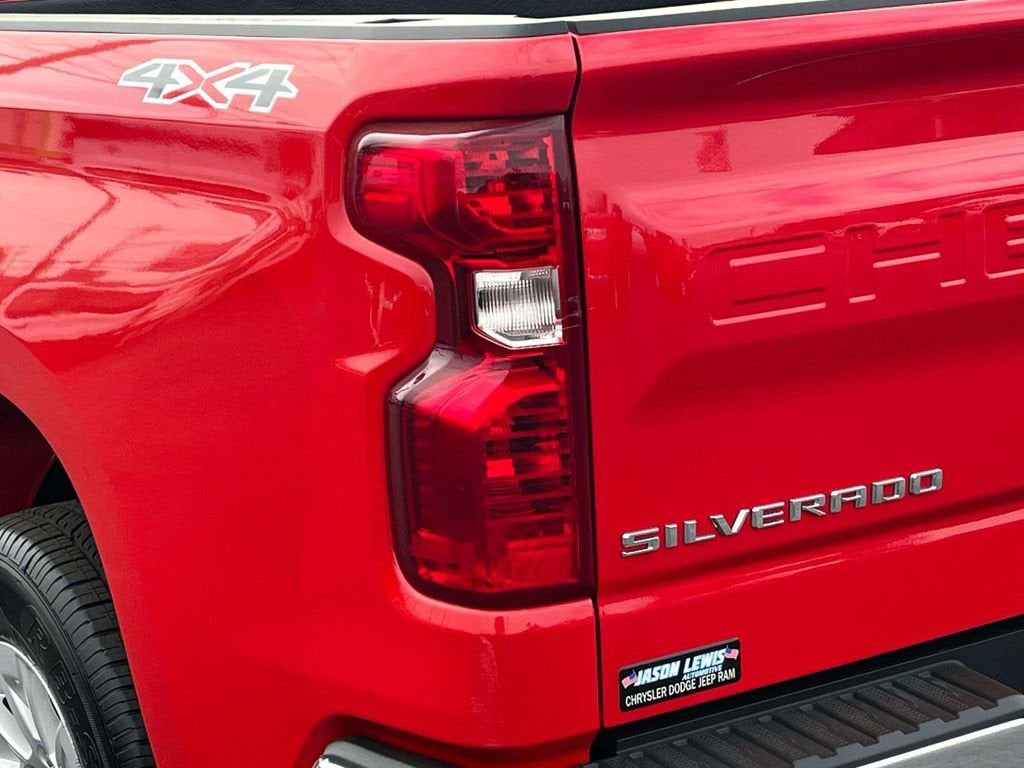 2025 Chevrolet Silverado 1500 LT