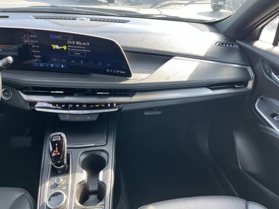 2025 Cadillac XT4 Premium Luxury