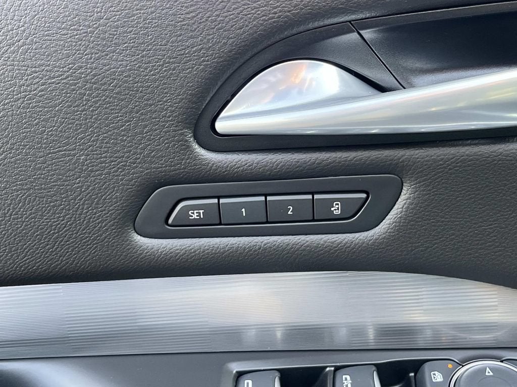 2025 Cadillac XT4 Premium Luxury