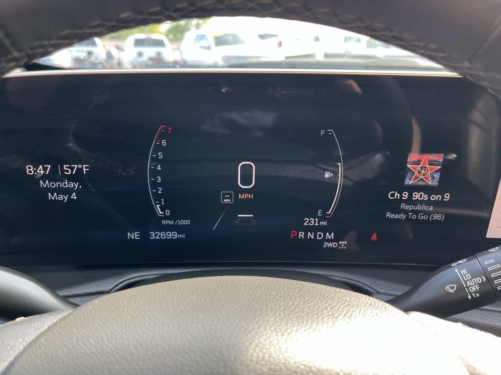 2025 Cadillac XT4 Premium Luxury