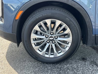 2025 Cadillac XT4 Premium Luxury