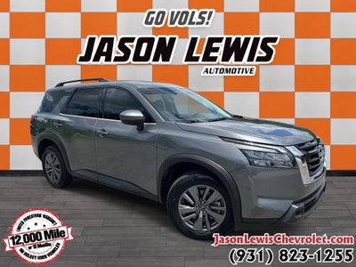 2025 Nissan Pathfinder SV